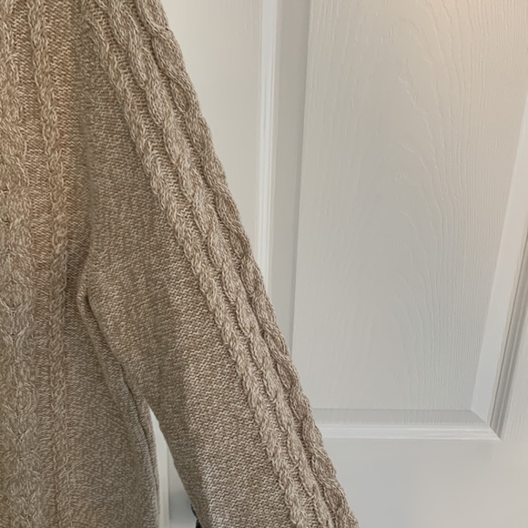 L.L.Bean 100% cotton cabled Sweater - Picture 5 of 6